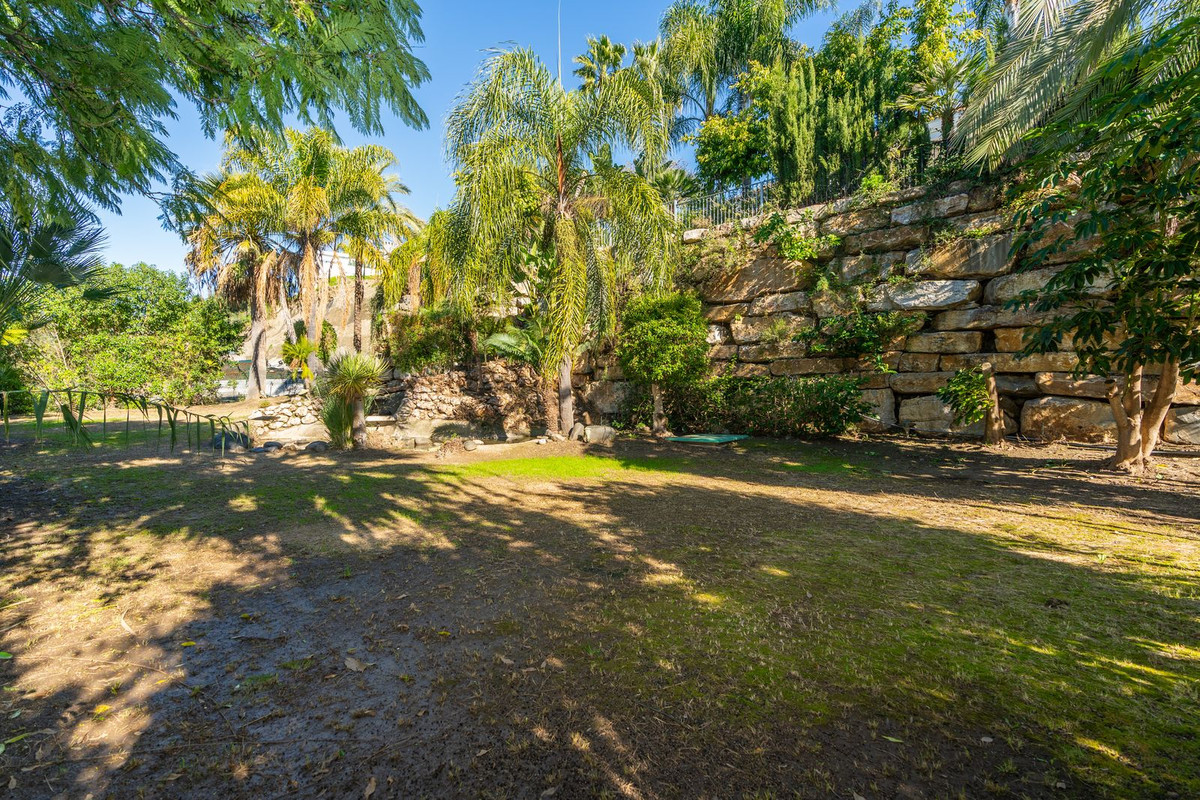 Se vende Villa - Chalet de 4 dormitorios en Costa Del Sol, Málaga, España