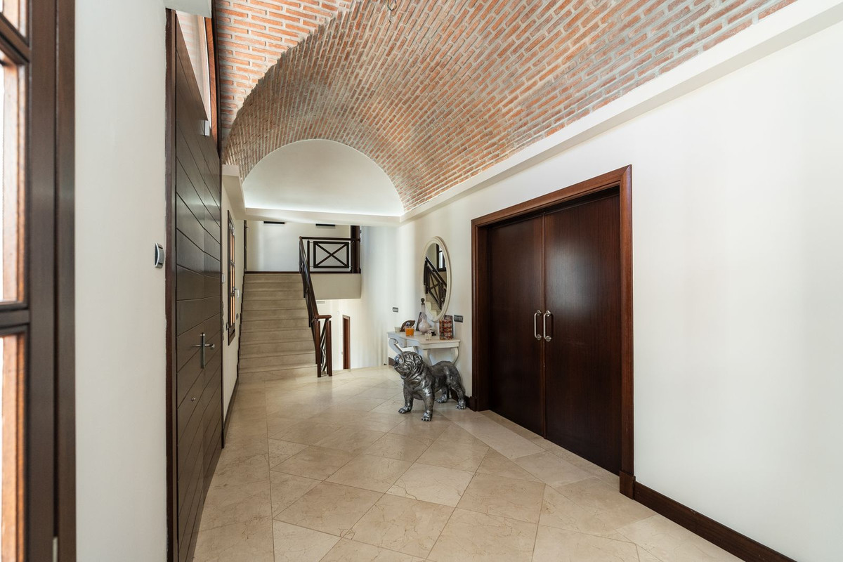 Se vende Villa - Chalet de 4 dormitorios en Costa Del Sol, Málaga, España