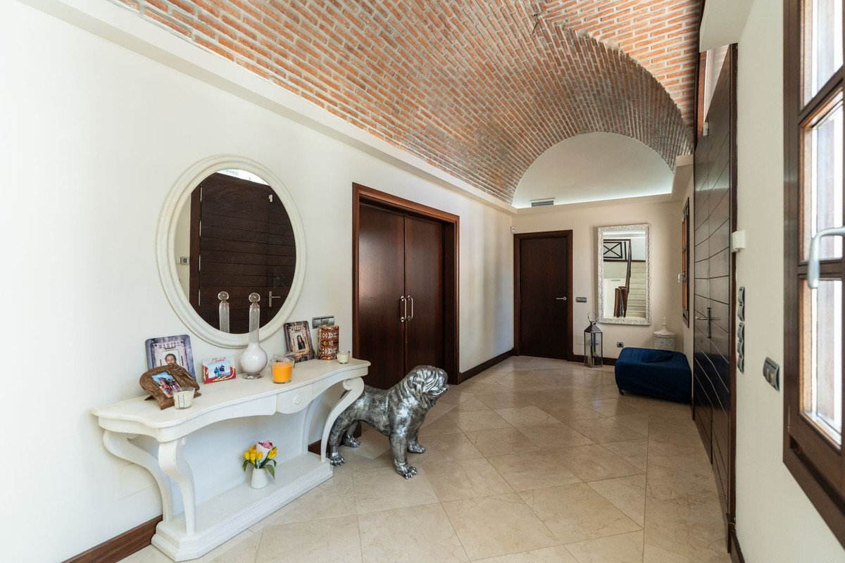 Se vende Villa - Chalet de 4 dormitorios en Costa Del Sol, Málaga, España