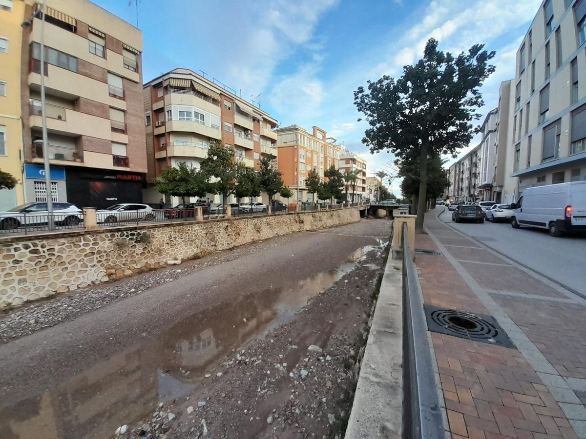 Se vende Apartamento Planta Media de 4 dormitorios en Costa Calida, Murcia, España