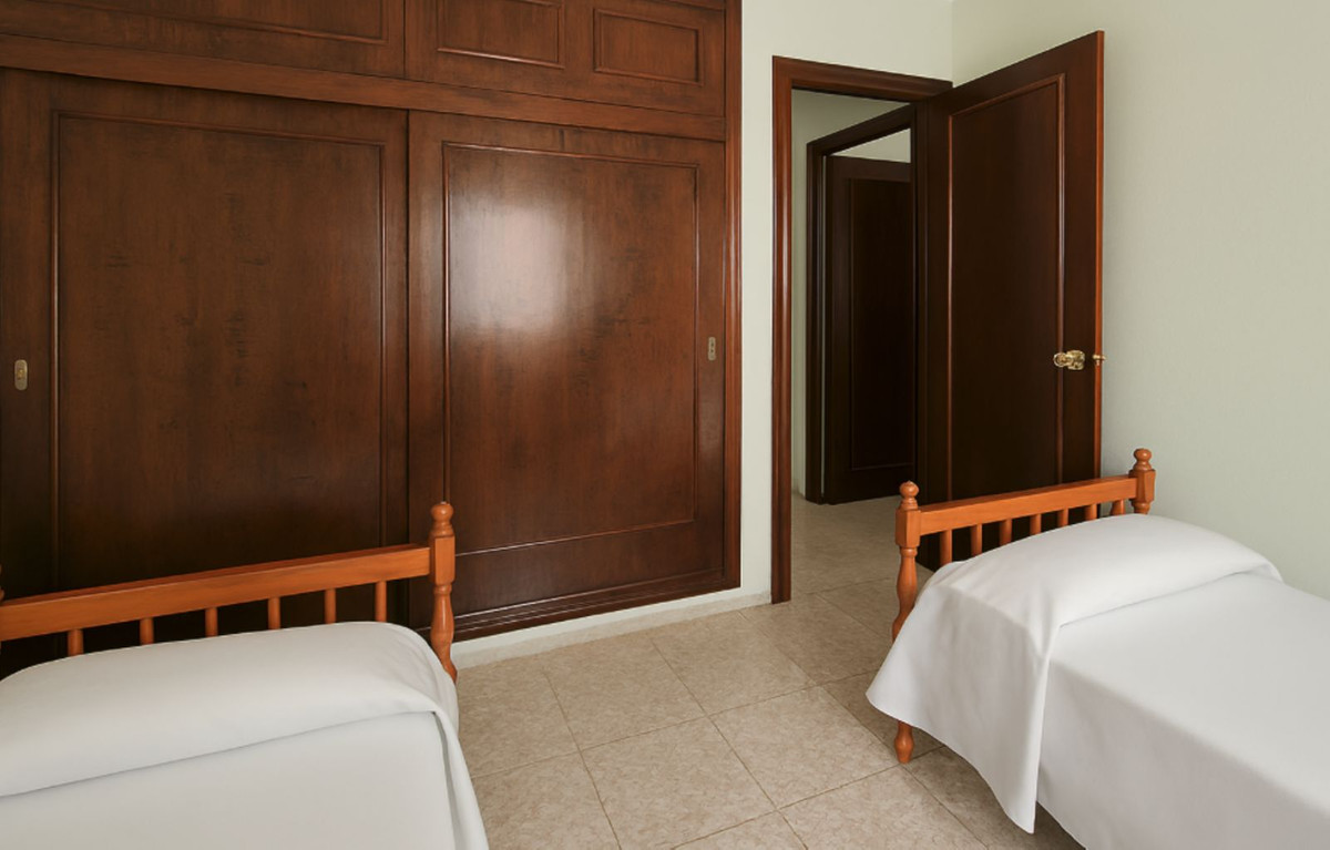 Se vende Villa - Chalet de 2 dormitorios en Costa Del Sol, Málaga, España