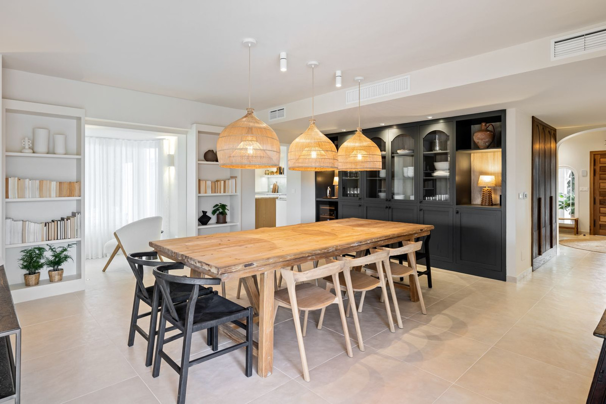 Se vende Villa - Chalet de 3 dormitorios en Costa Del Sol, Málaga, España