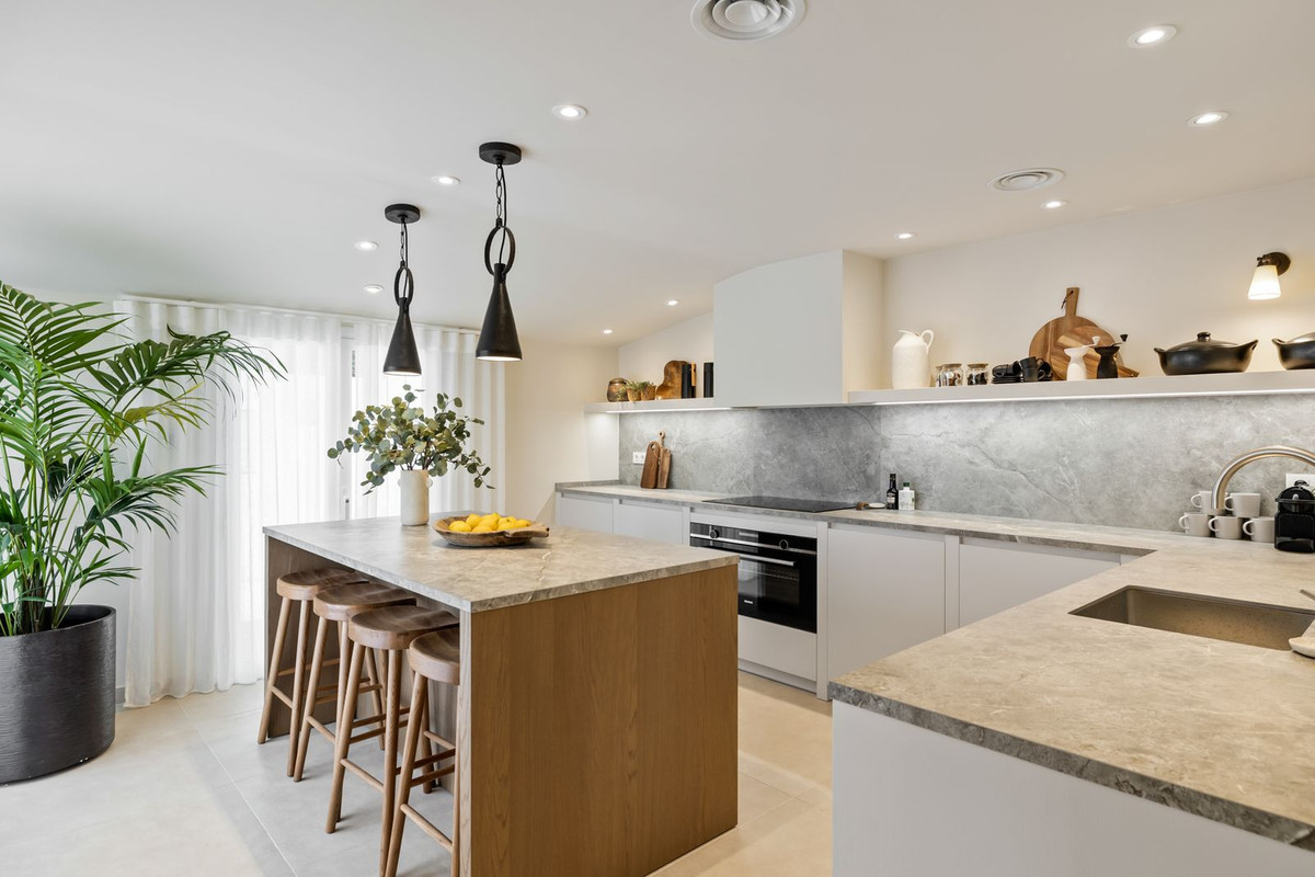 Se vende Villa - Chalet de 3 dormitorios en Costa Del Sol, Málaga, España