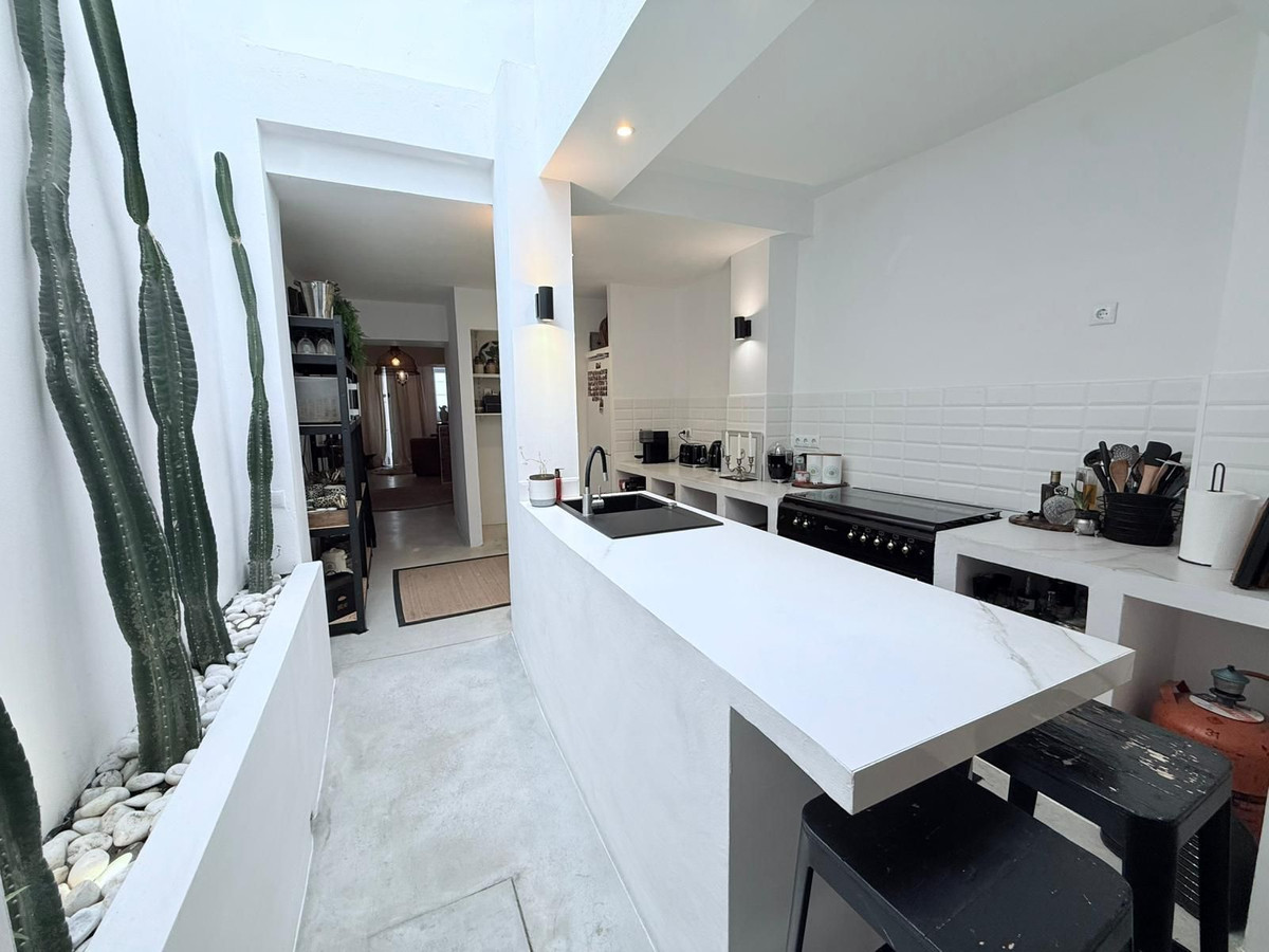 3 Bed Townhouse for sale in Coín Costa Del Sol, Málaga, Spain