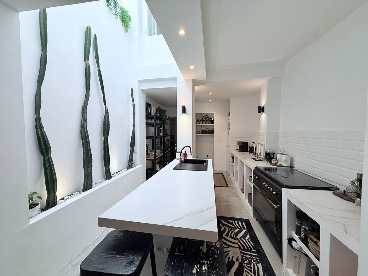 3 Bed Townhouse for sale in Coín Costa Del Sol, Málaga, Spain