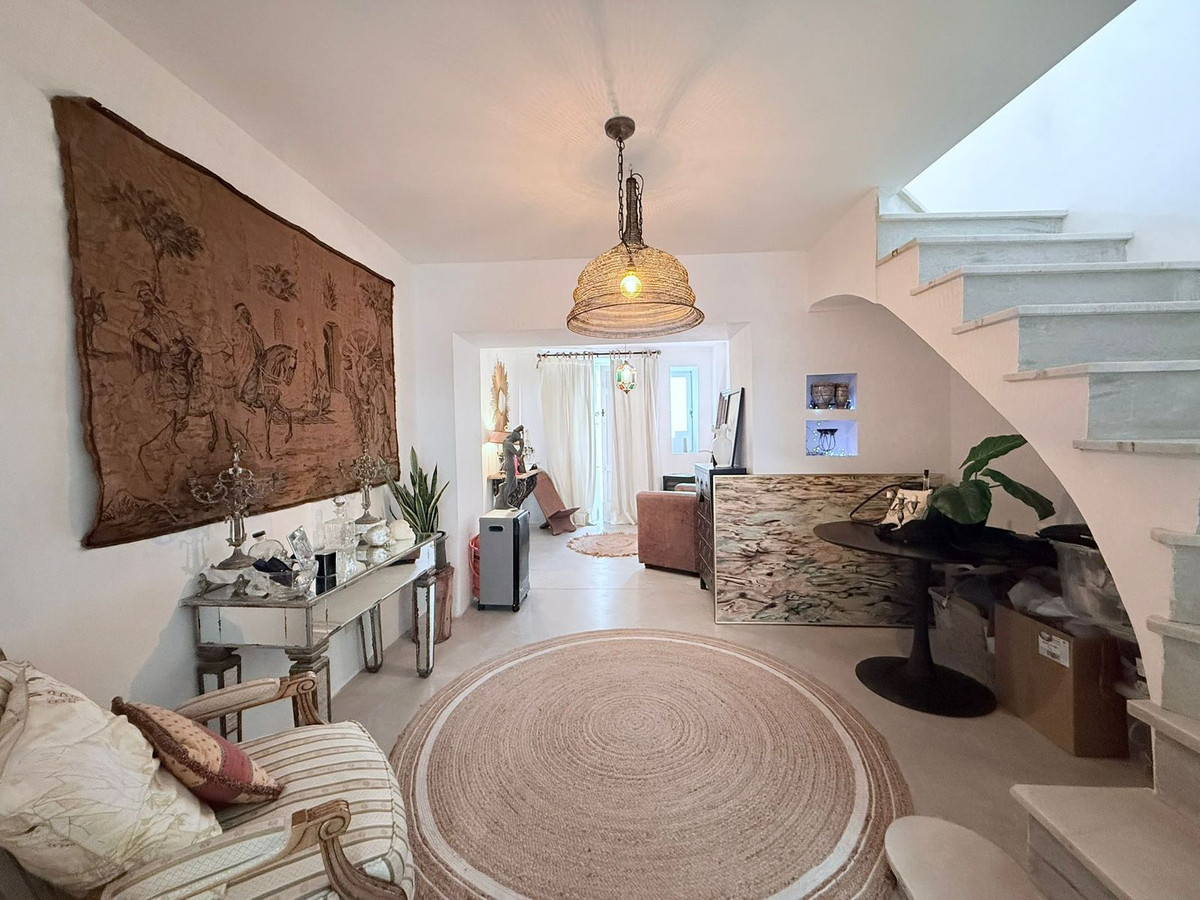 3 Bed Townhouse for sale in Coín Costa Del Sol, Málaga, Spain