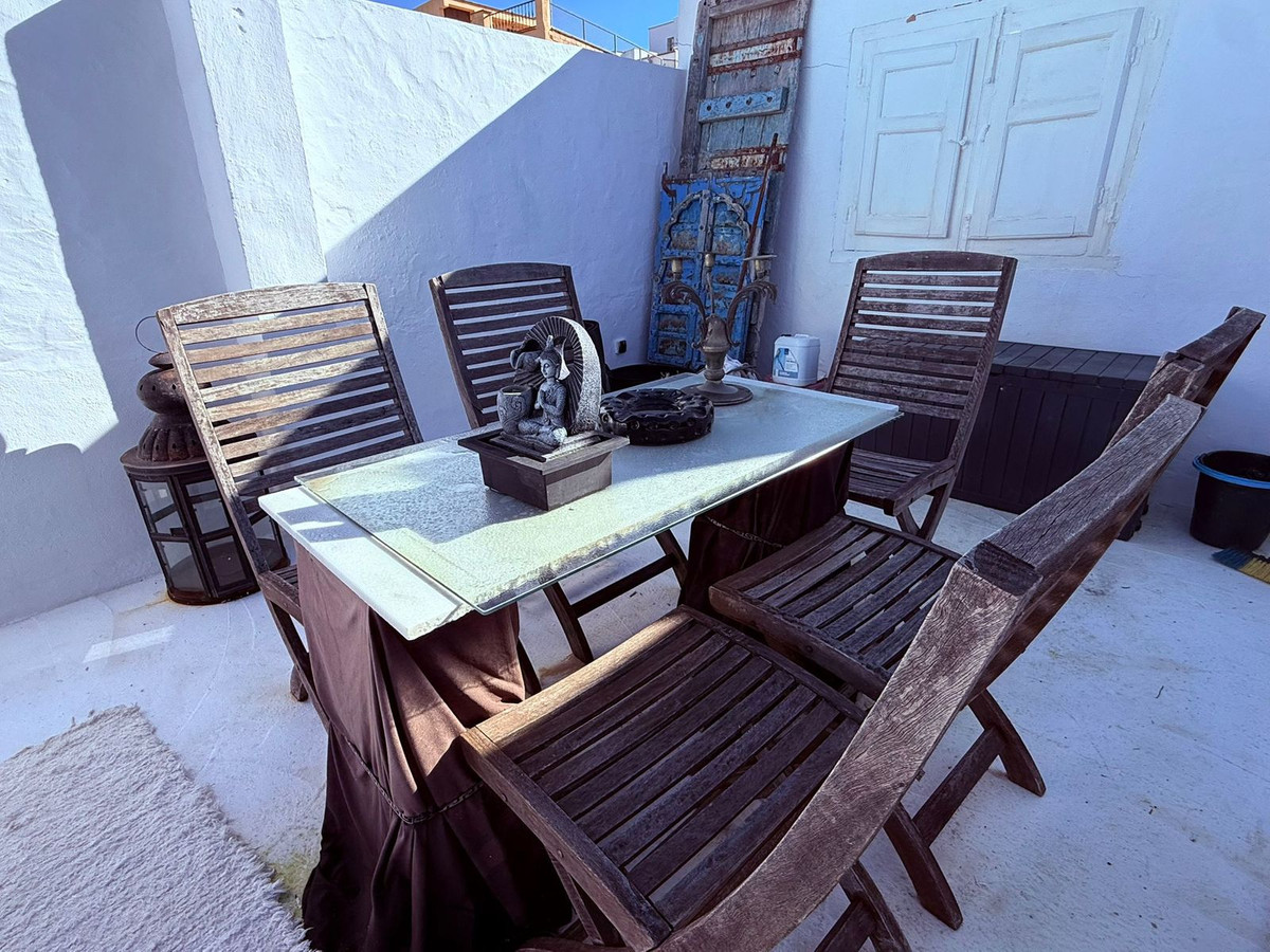 3 Bed Townhouse for sale in Coín Costa Del Sol, Málaga, Spain