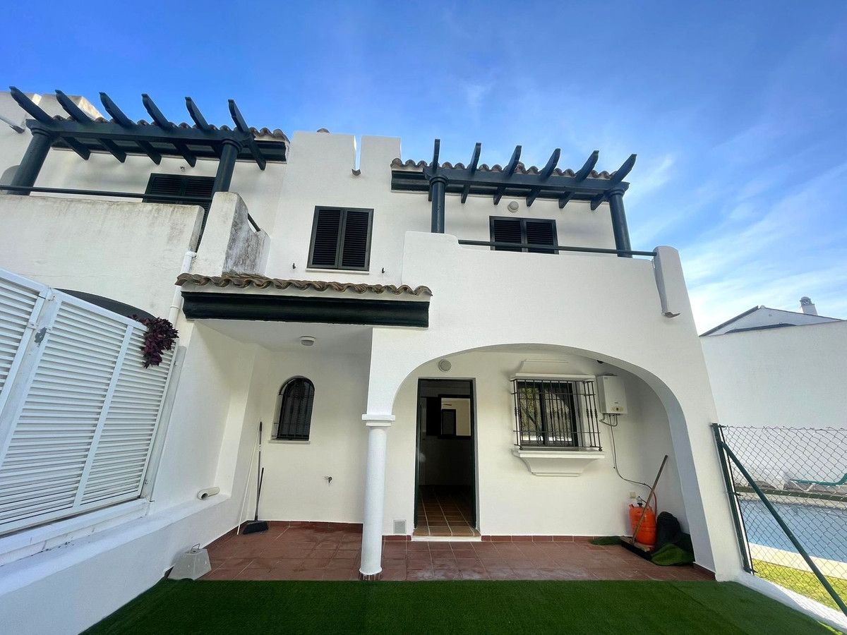 Se vende Adosada de 3 dormitorios en Costa Del Sol, Málaga, España