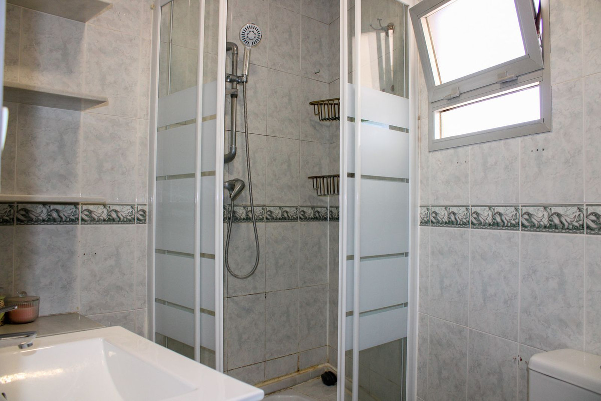 3 Bed Apartment for sale in Nerja Costa Del Sol East, Málaga, Spain