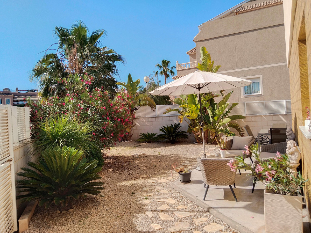 Se vende Pareada de 2 dormitorios en Costa Blanca, Alicante, España