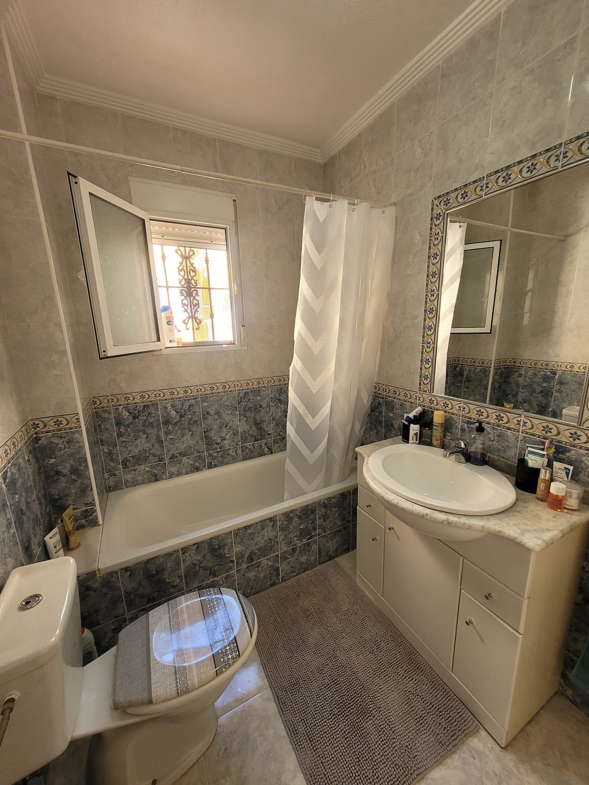 2 Bed Townhouse for sale in Algorfa Costa Blanca, Alicante, Spain