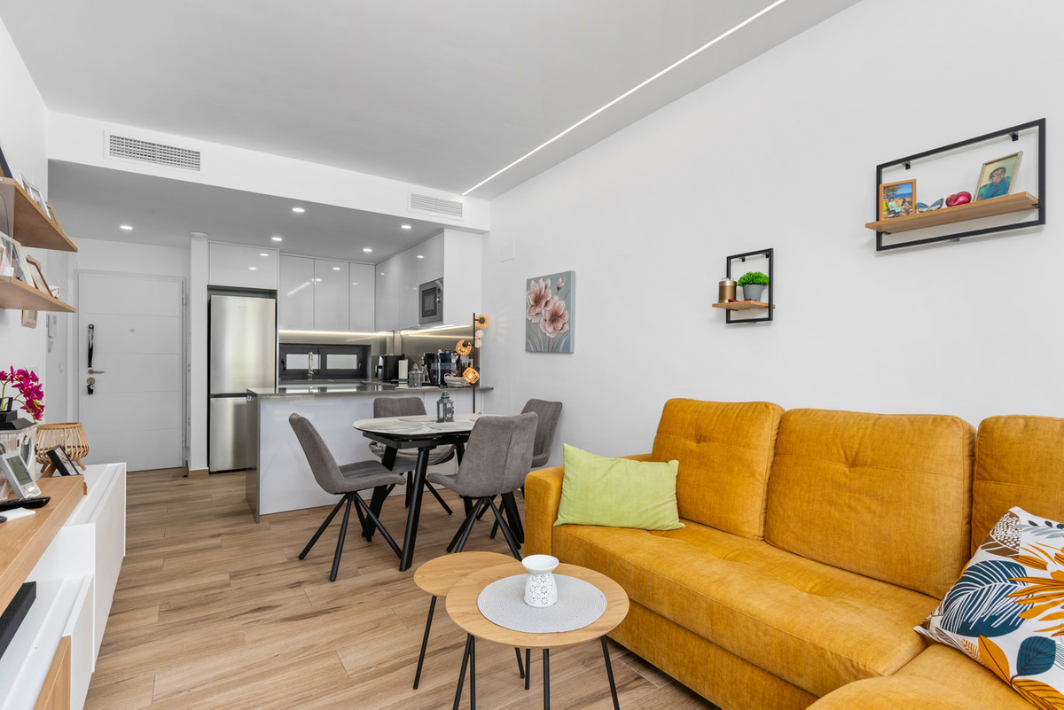 2 Bed Apartment for sale in Villamartin Costa Blanca, Alicante, Spain
