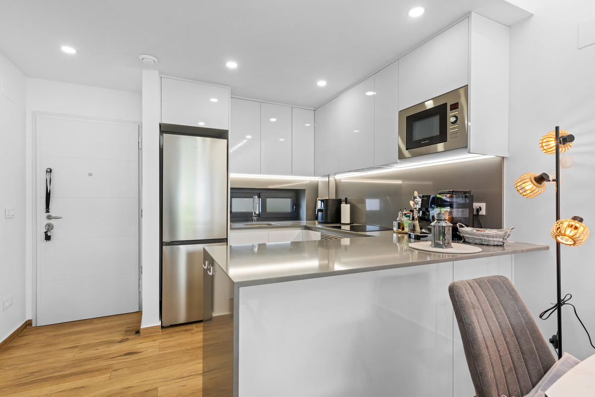 2 Bed Apartment for sale in Villamartin Costa Blanca, Alicante, Spain
