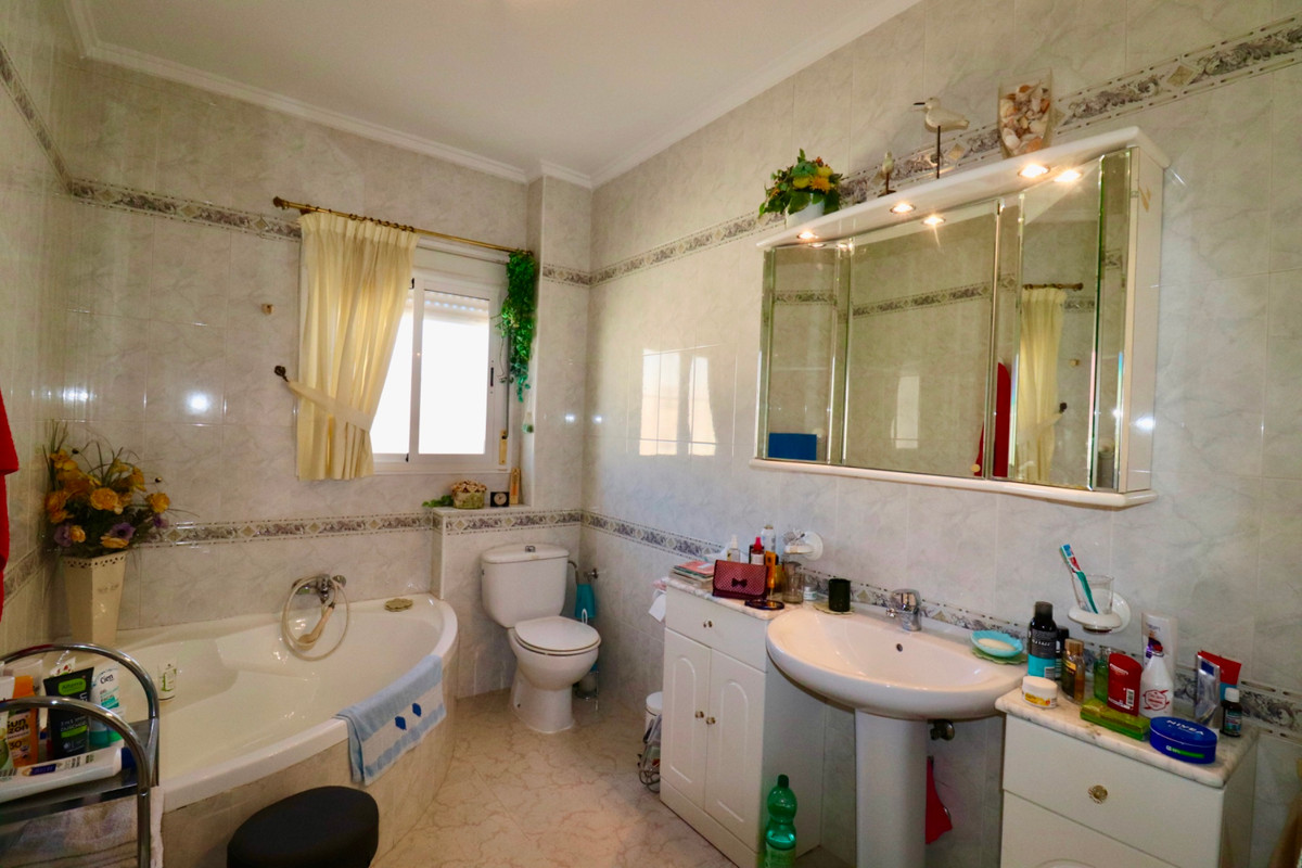 Se vende Adosada de 3 dormitorios en Costa Blanca, Alicante, España