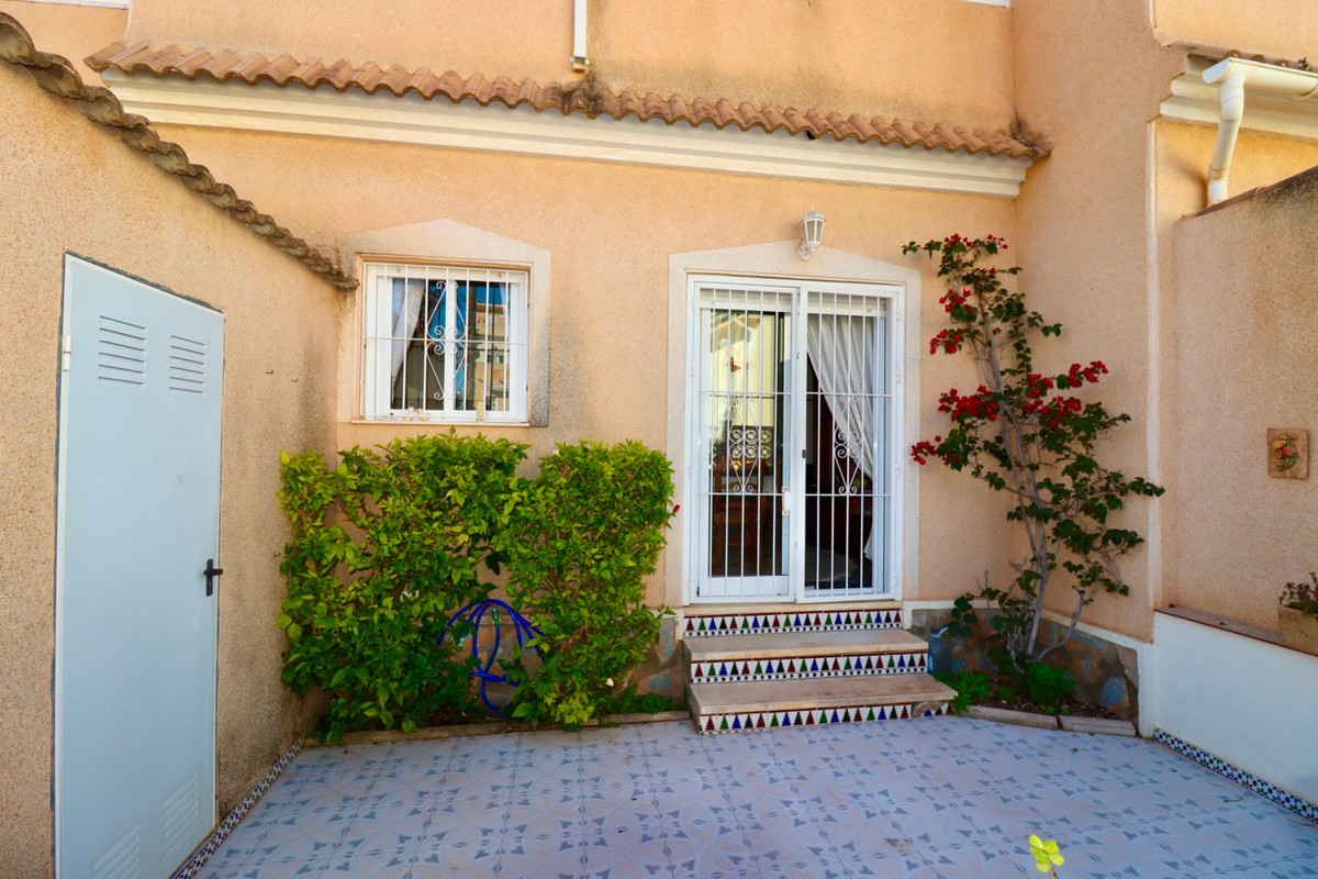Se vende Adosada de 3 dormitorios en Costa Blanca, Alicante, España