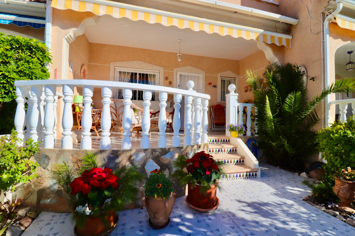 Se vende Adosada de 3 dormitorios en Costa Blanca, Alicante, España