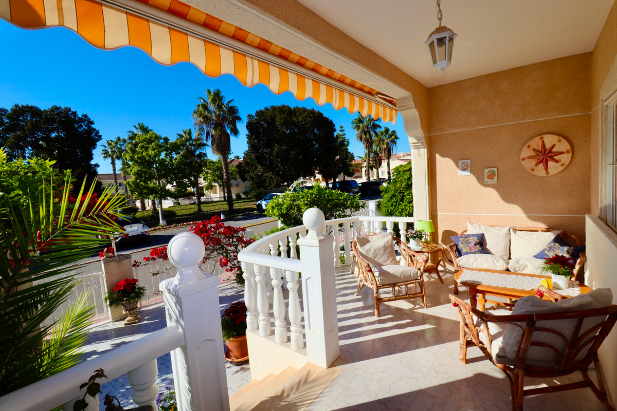 Se vende Adosada de 3 dormitorios en Costa Blanca, Alicante, España