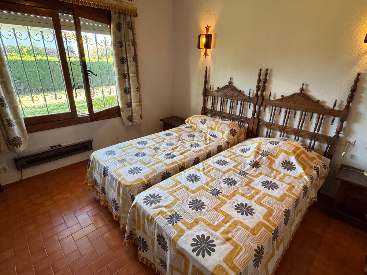 3 Bed Townhouse for sale in Estepona Costa Del Sol, Málaga, Spain
