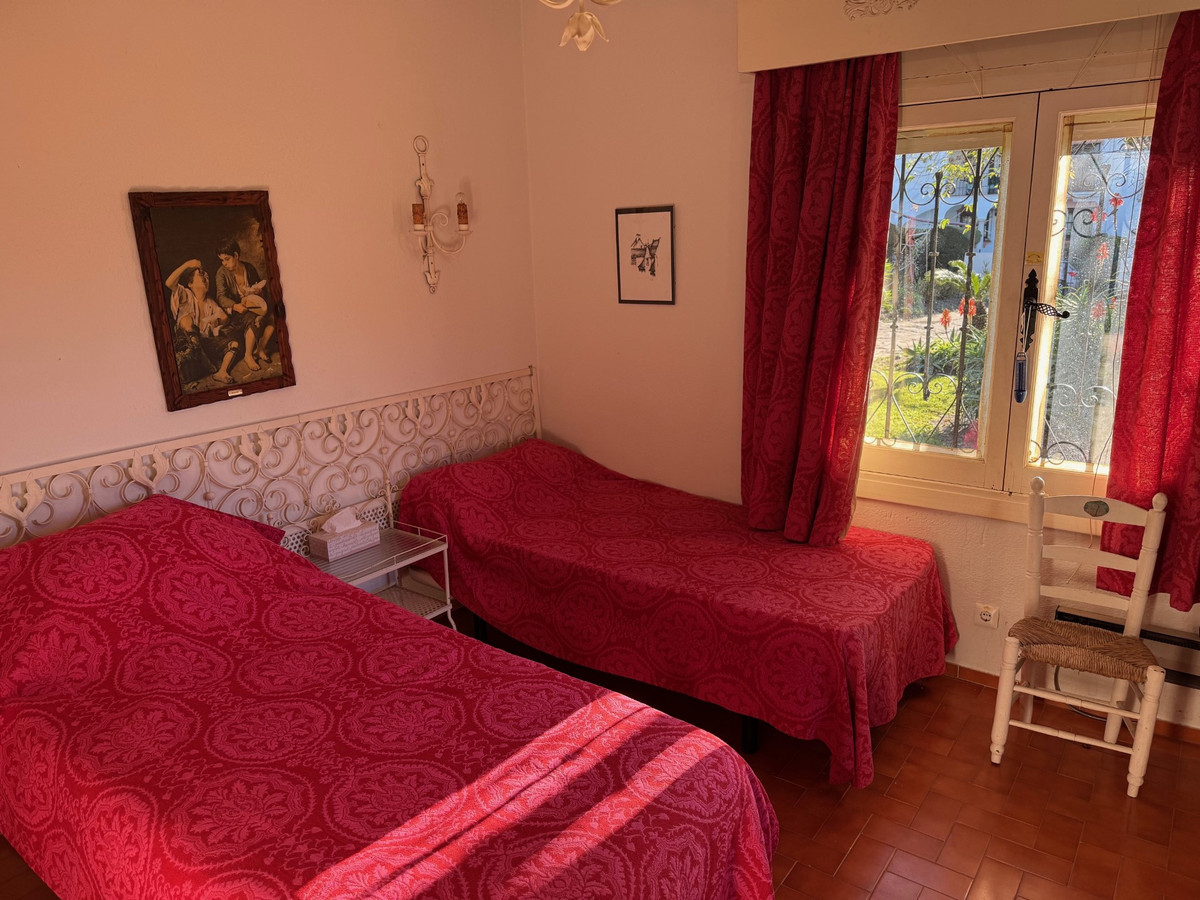 3 Bed Townhouse for sale in Estepona Costa Del Sol, Málaga, Spain