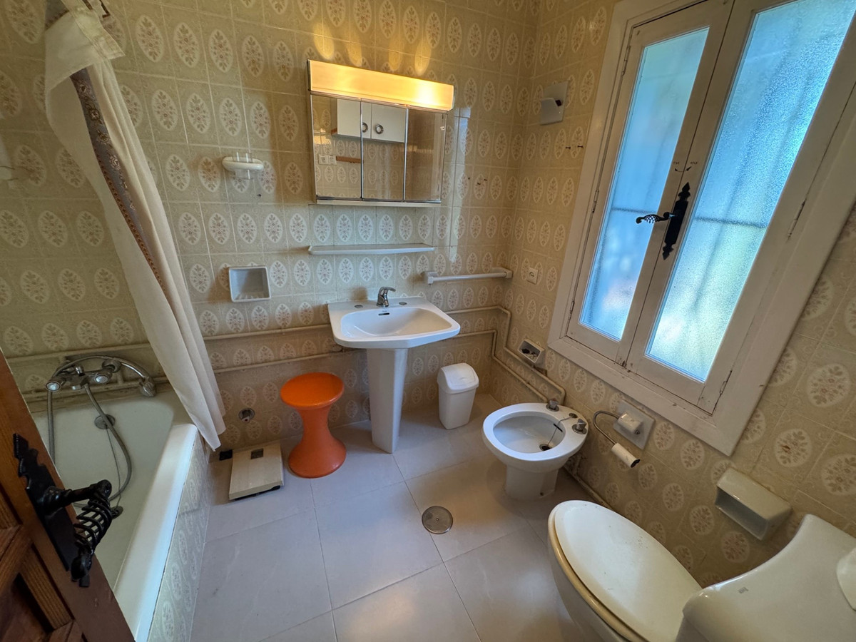 3 Bed Townhouse for sale in Estepona Costa Del Sol, Málaga, Spain