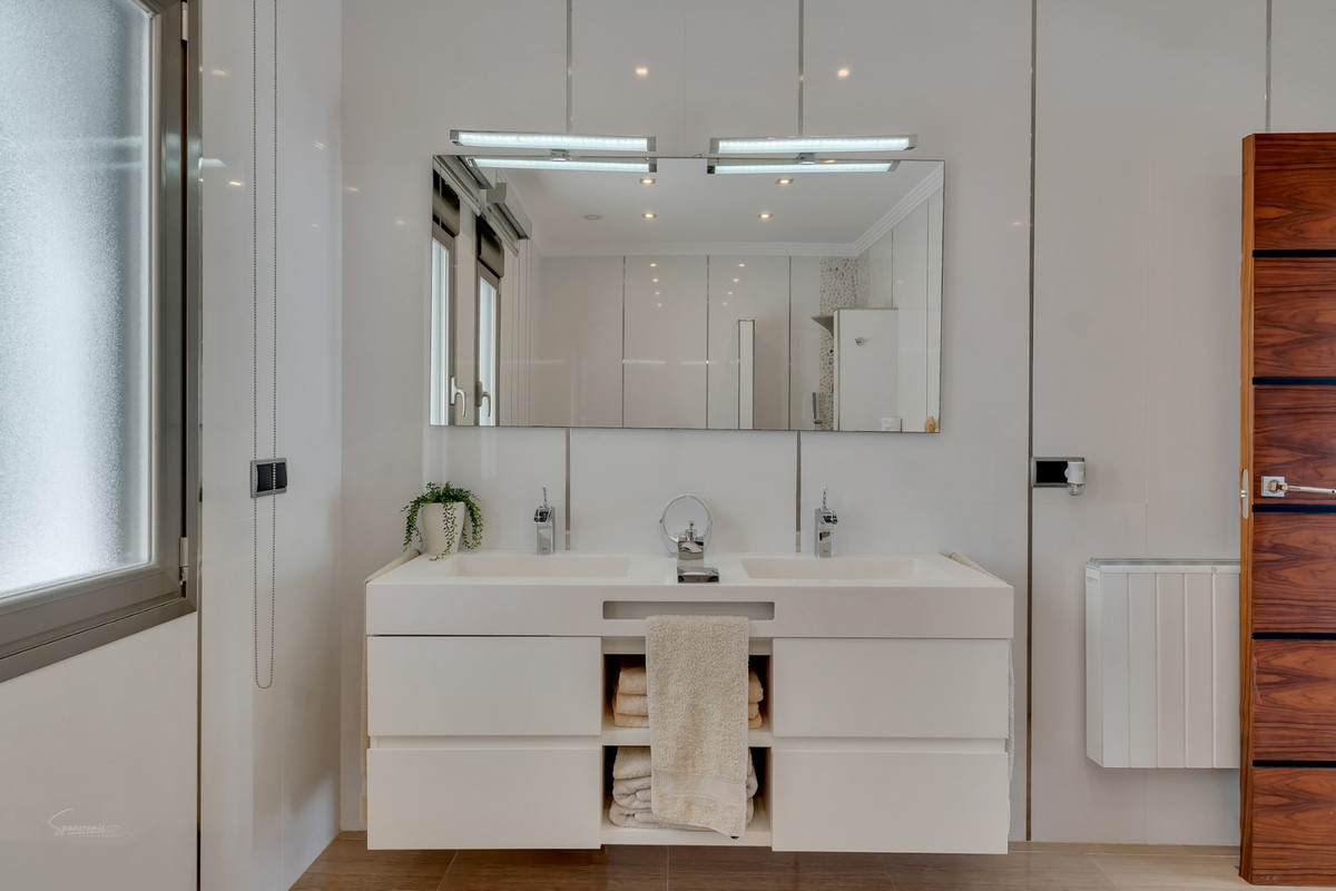 4 Bed Townhouse for sale in Benissa Costa Blanca, Alicante, Spain