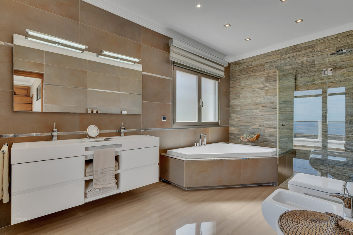 4 Bed Townhouse for sale in Benissa Costa Blanca, Alicante, Spain