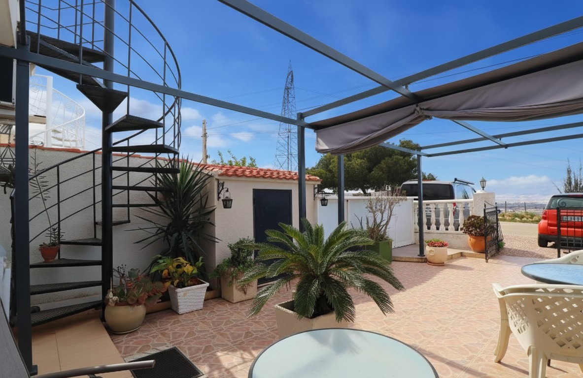 Se vende Adosada de 2 dormitorios en Costa Blanca, Alicante, España