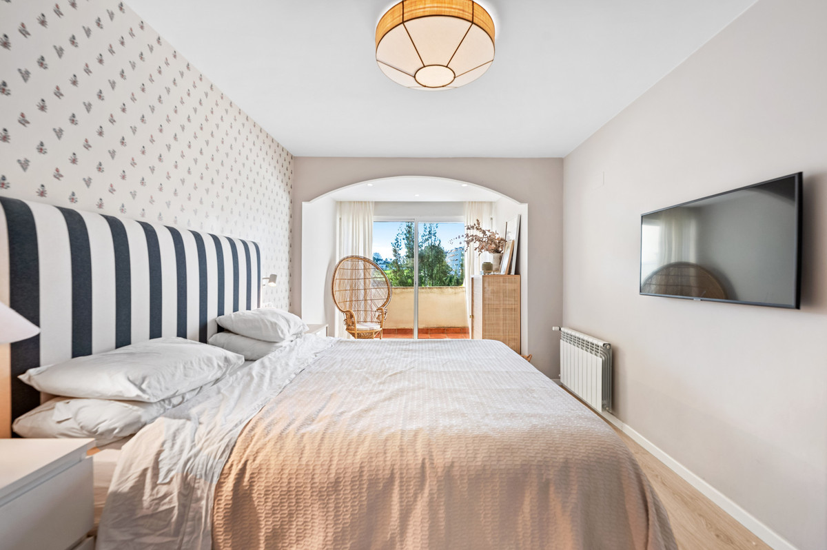 Se vende Apartamento Planta Media de 2 dormitorios en Costa Del Sol, Málaga, España