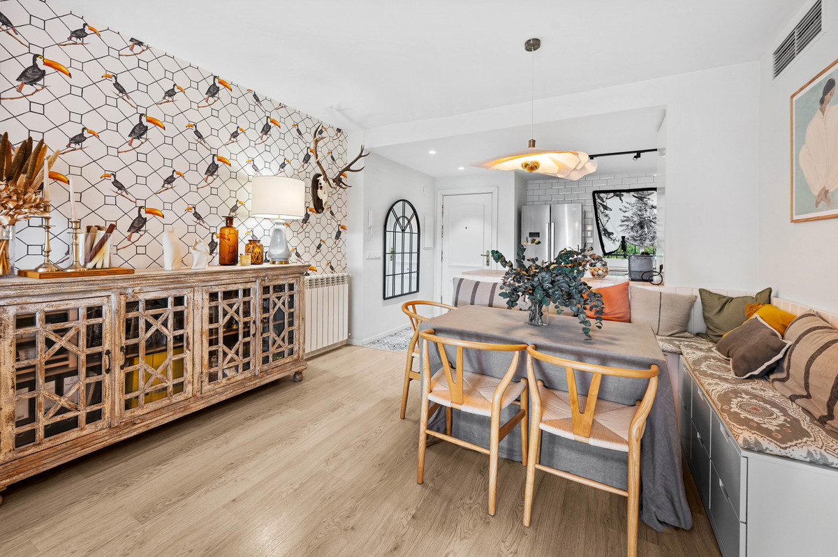 Se vende Apartamento Planta Media de 2 dormitorios en Costa Del Sol, Málaga, España