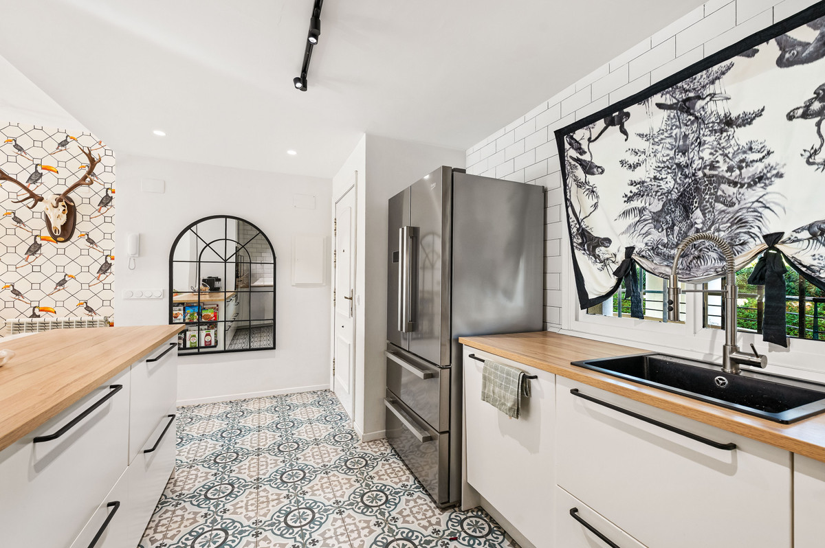 Se vende Apartamento Planta Media de 2 dormitorios en Costa Del Sol, Málaga, España