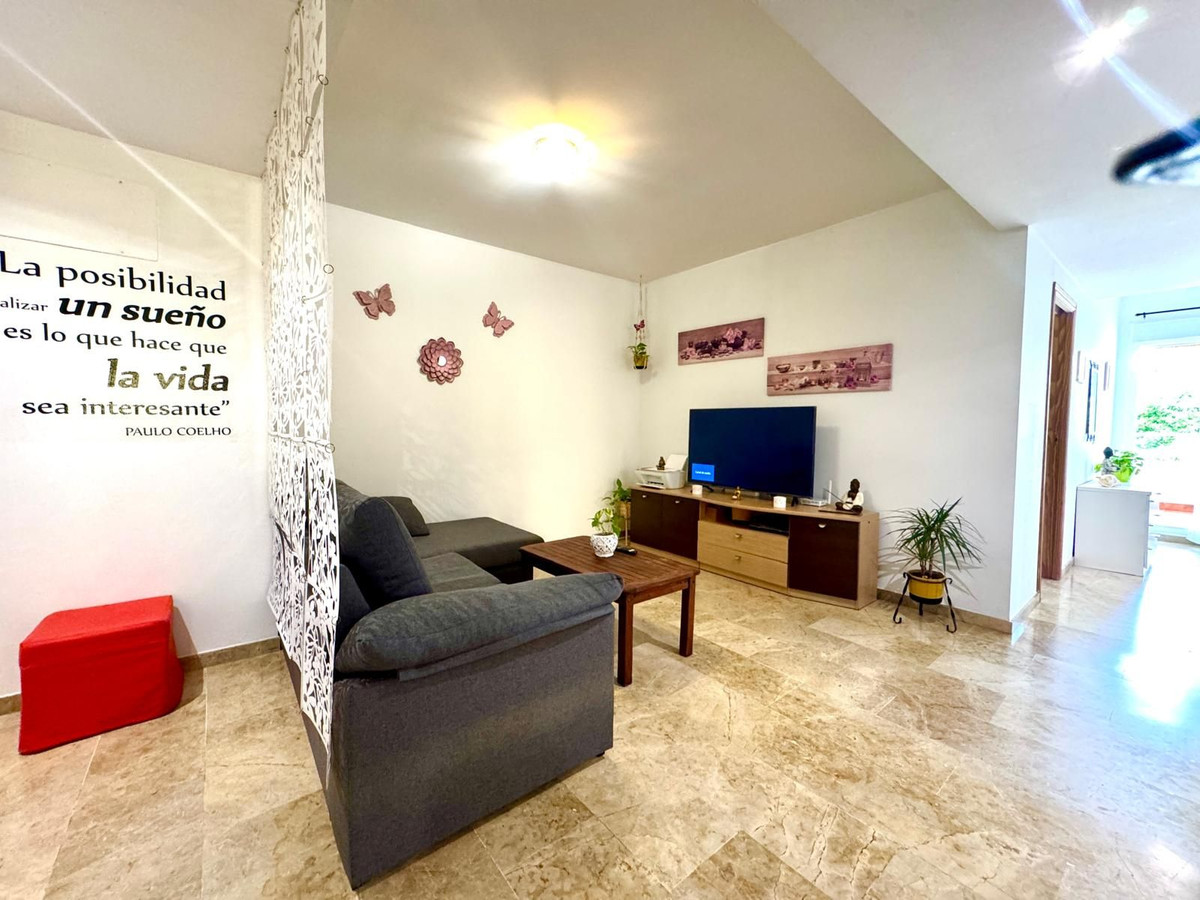 Se vende Apartamento Planta Media de 3 dormitorios en Costa Del Sol, Málaga, España