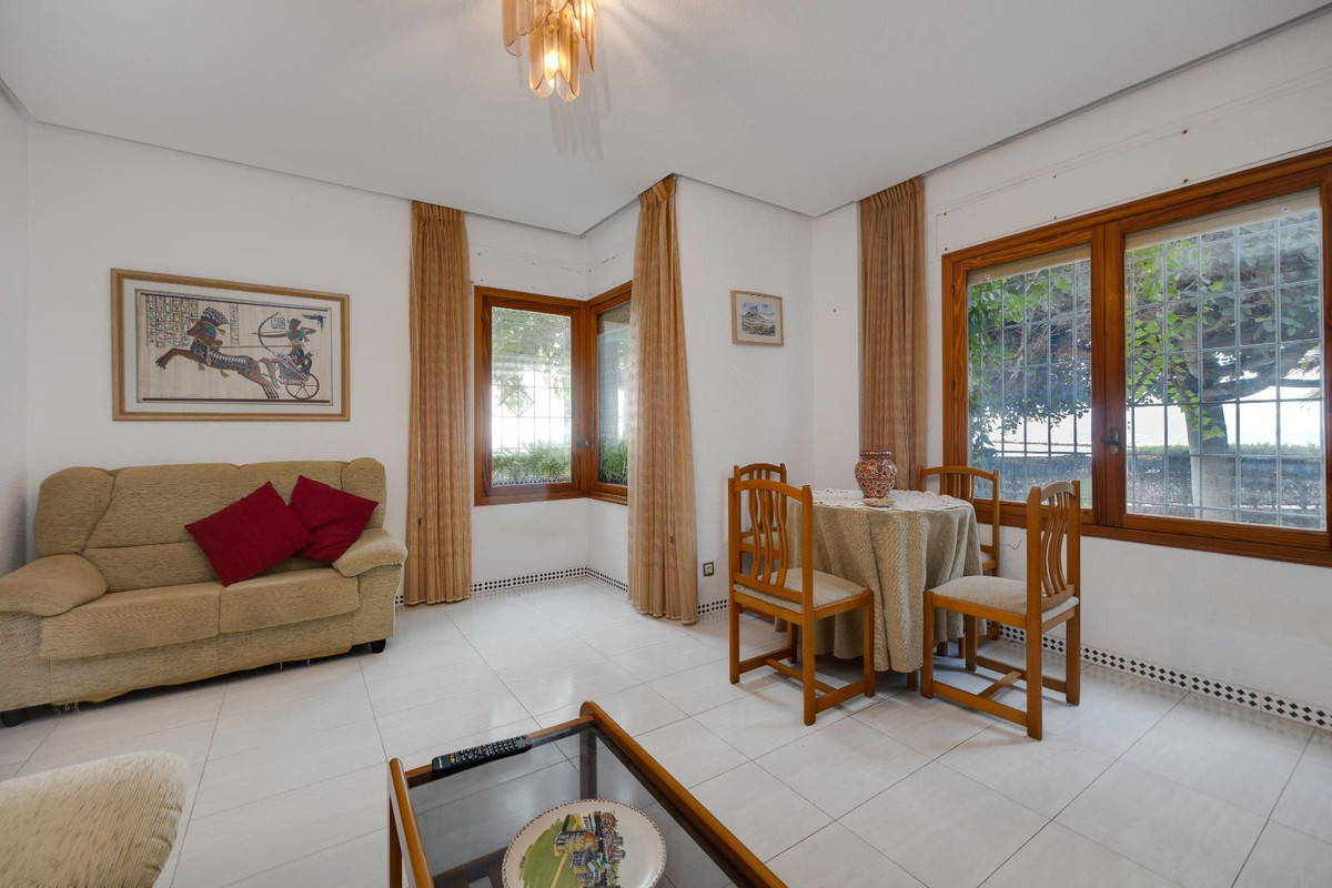 4 Bed Townhouse for sale in Santa Pola Costa Blanca, Alicante, Spain