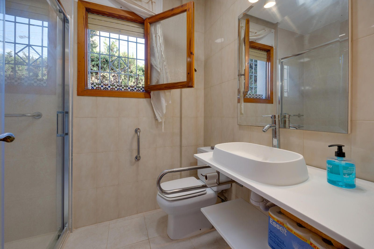 4 Bed Townhouse for sale in Santa Pola Costa Blanca, Alicante, Spain