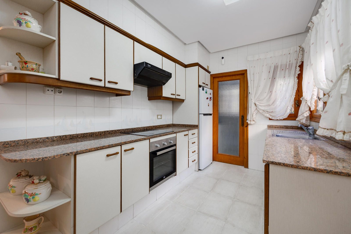4 Bed Townhouse for sale in Santa Pola Costa Blanca, Alicante, Spain