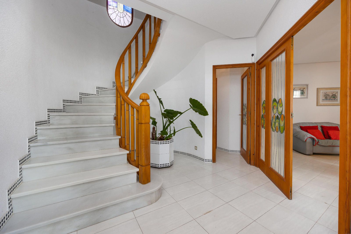 4 Bed Townhouse for sale in Santa Pola Costa Blanca, Alicante, Spain