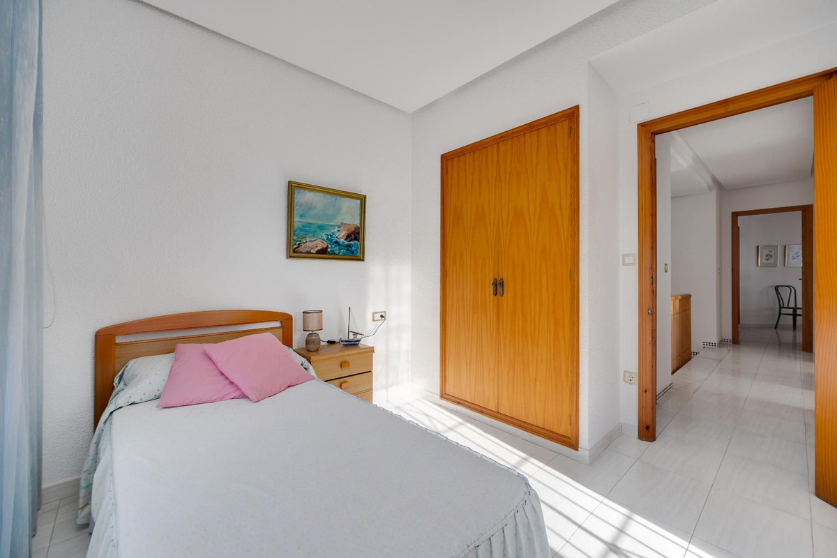 4 Bed Townhouse for sale in Santa Pola Costa Blanca, Alicante, Spain