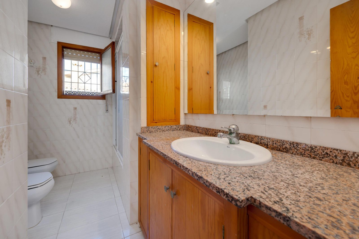 4 Bed Townhouse for sale in Santa Pola Costa Blanca, Alicante, Spain
