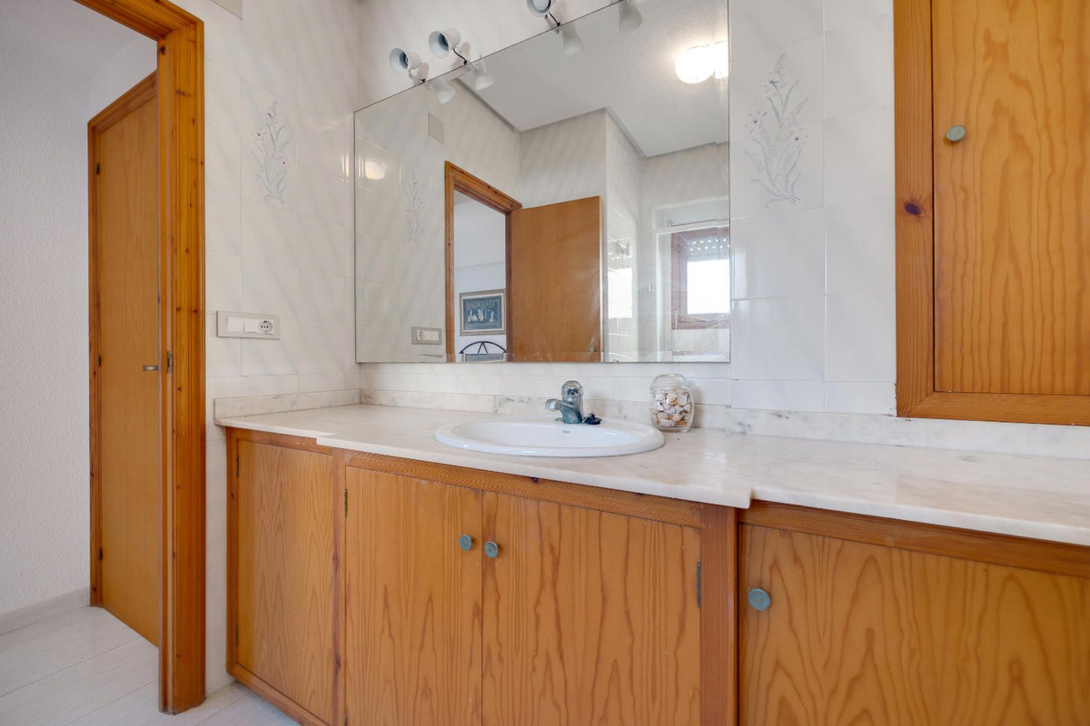 4 Bed Townhouse for sale in Santa Pola Costa Blanca, Alicante, Spain