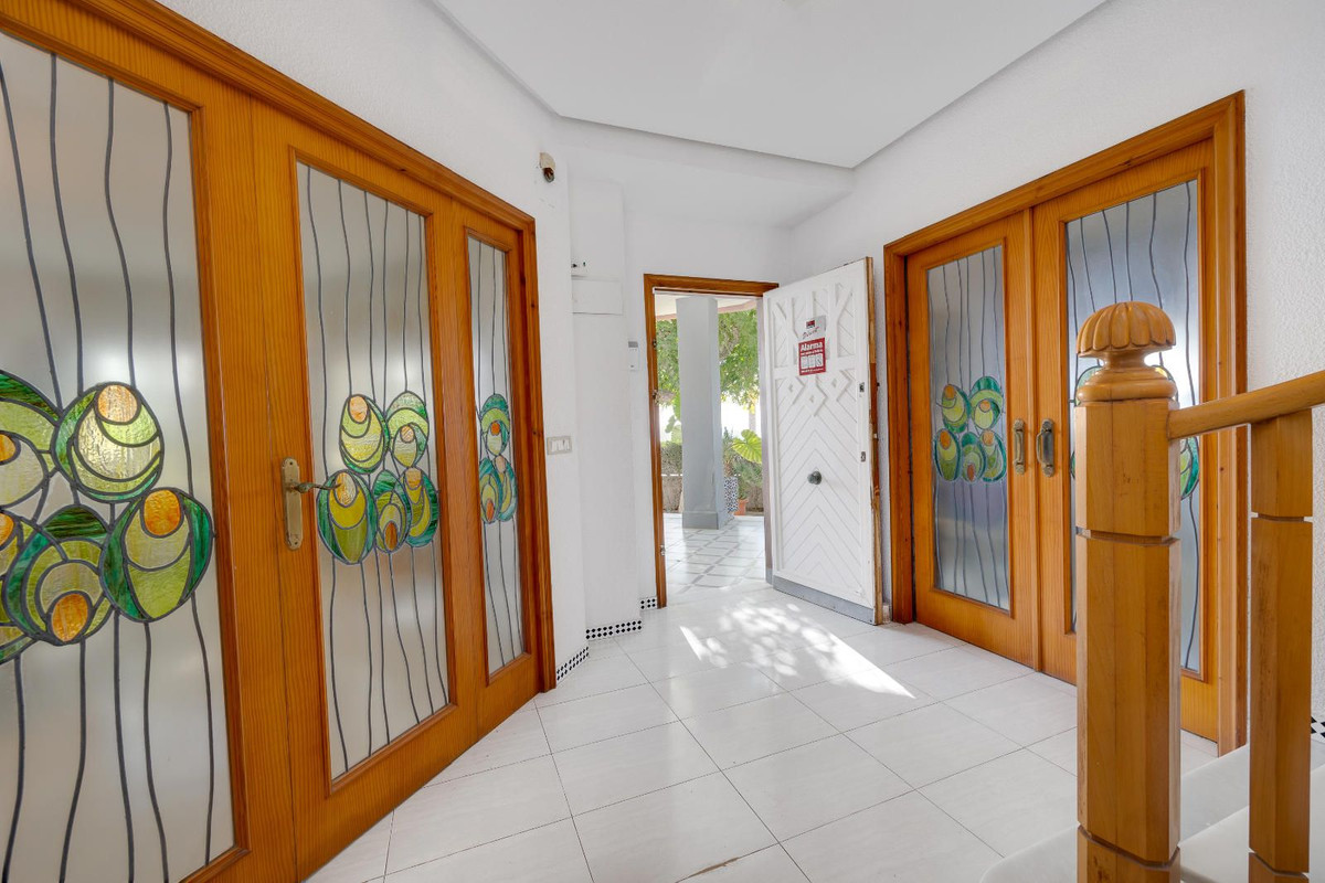 4 Bed Townhouse for sale in Santa Pola Costa Blanca, Alicante, Spain