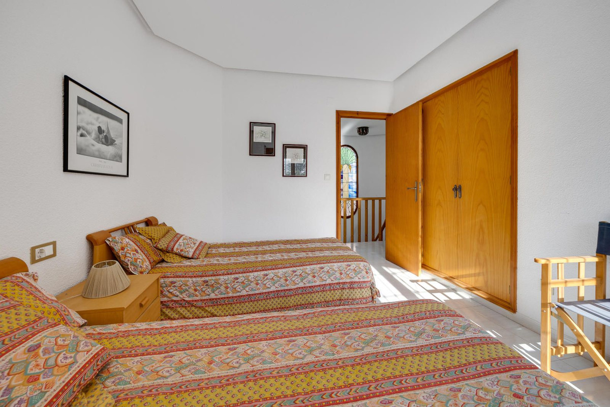 4 Bed Townhouse for sale in Santa Pola Costa Blanca, Alicante, Spain