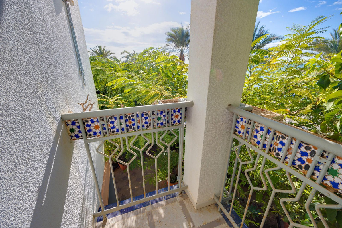 4 Bed Townhouse for sale in Santa Pola Costa Blanca, Alicante, Spain