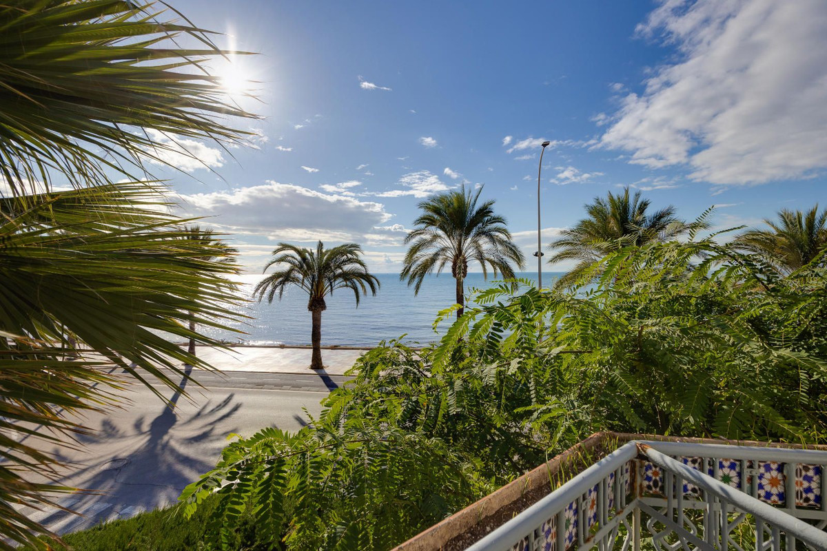 4 Bed Townhouse for sale in Santa Pola Costa Blanca, Alicante, Spain