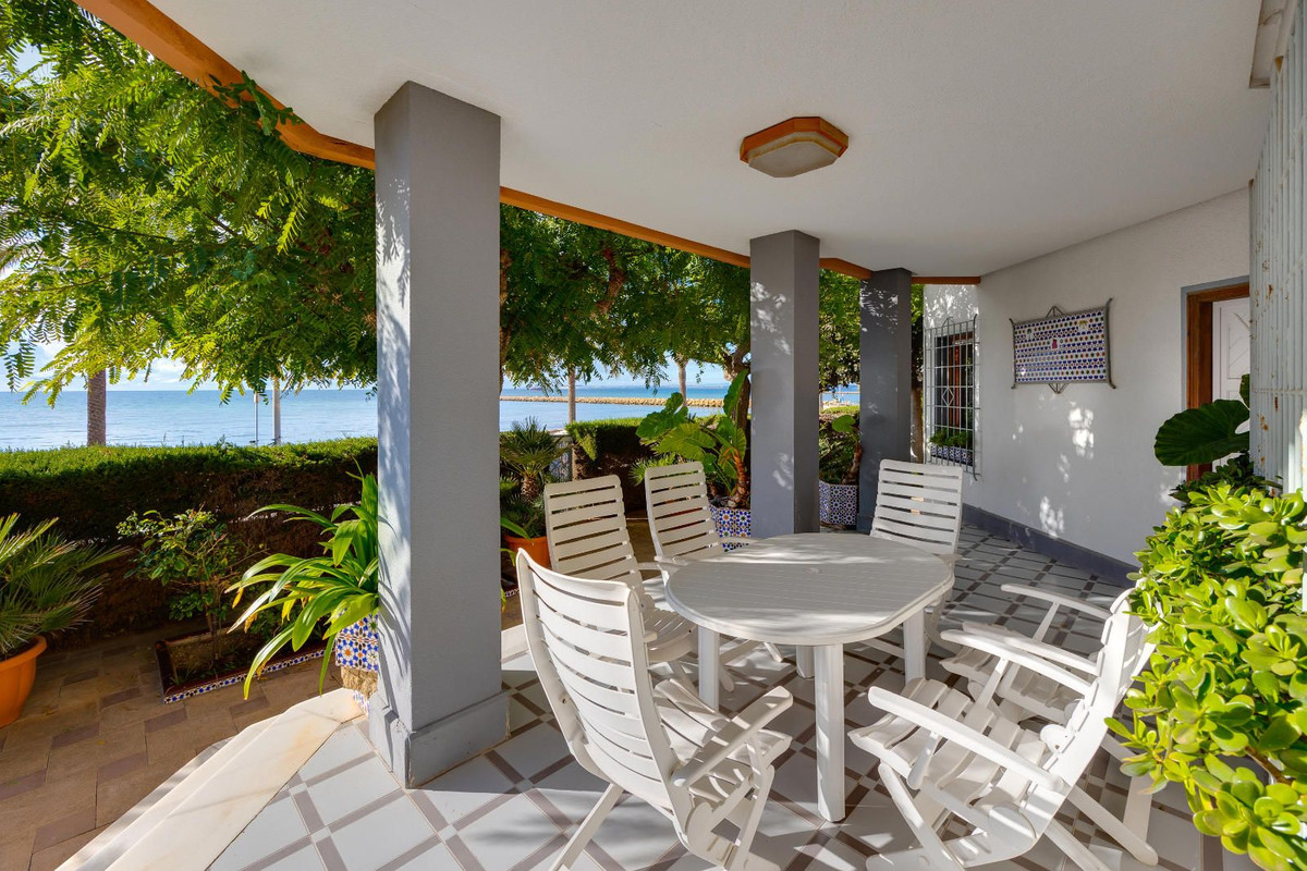 4 Bed Townhouse for sale in Santa Pola Costa Blanca, Alicante, Spain
