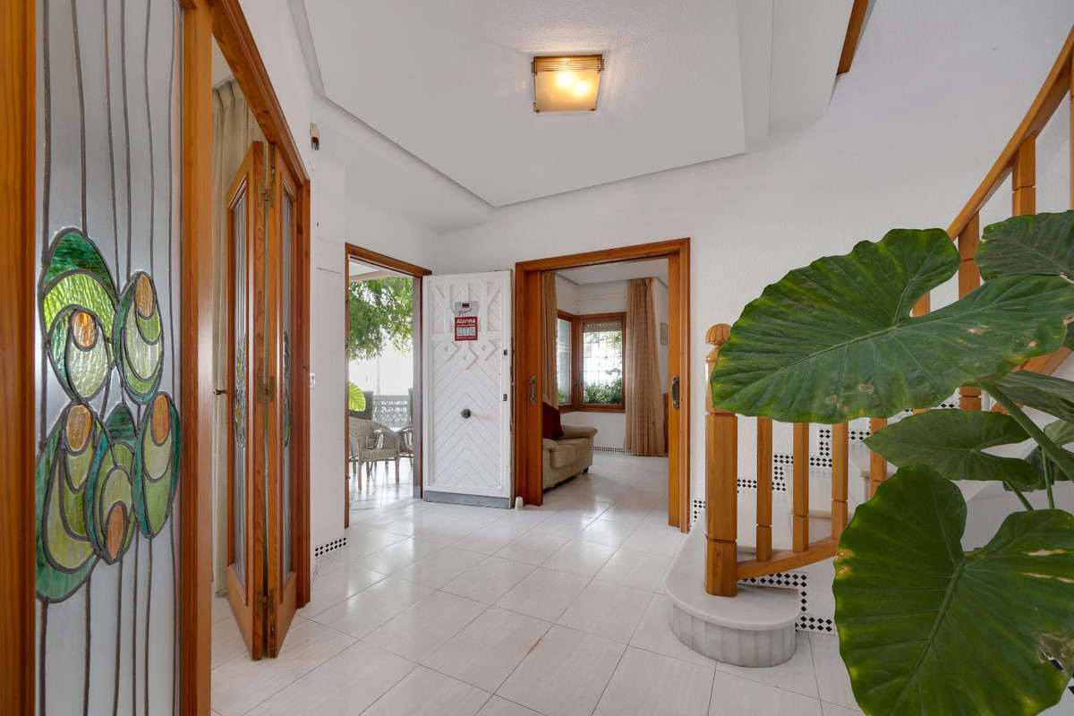 4 Bed Townhouse for sale in Santa Pola Costa Blanca, Alicante, Spain