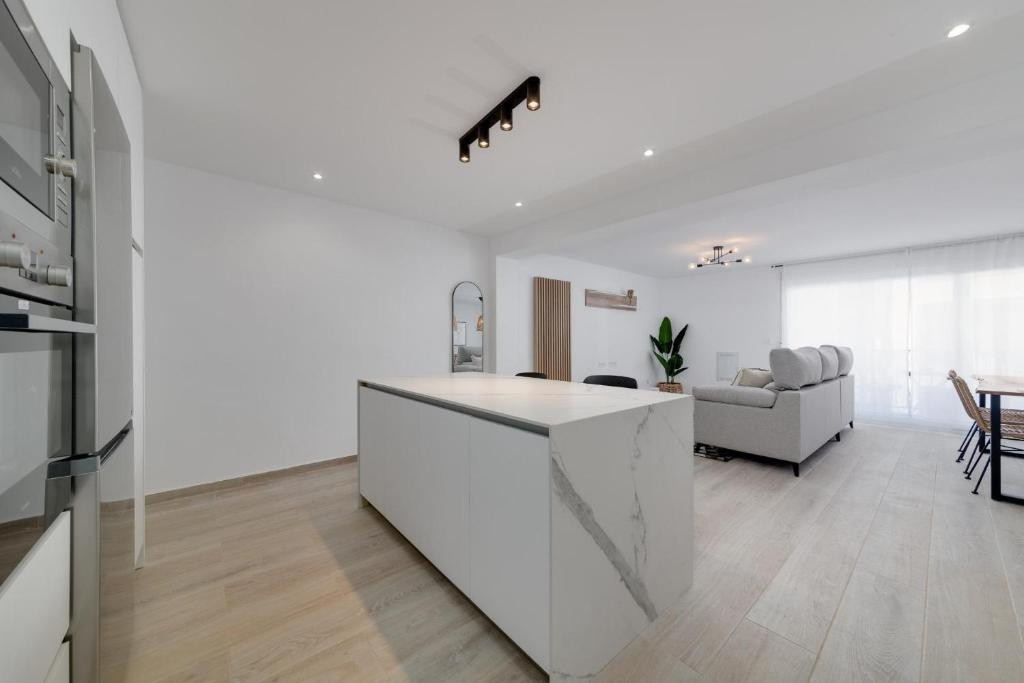 Se vende Apartamento Planta Baja de 3 dormitorios en Costa Blanca, Alicante, España