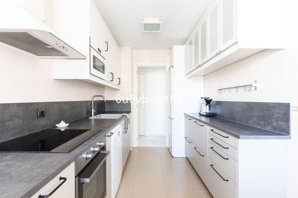 3 Bed Apartment for sale in Torrequebrada Costa Del Sol, Málaga, Spain
