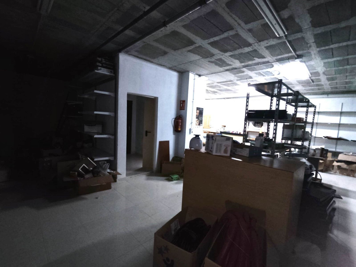 Se vende Local comercial  en Costa Del Sol, Málaga, España