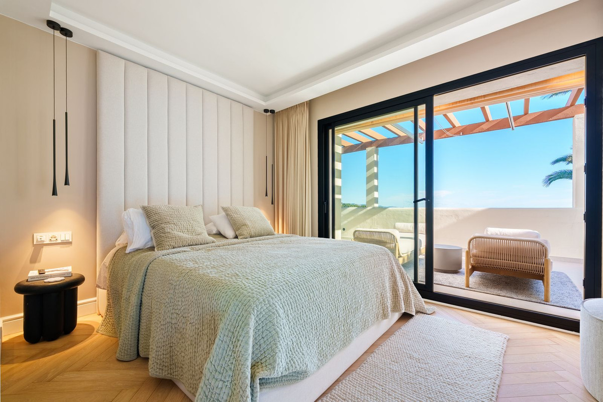 3 Bed Apartment for sale in Nueva Andalucía Costa Del Sol, Málaga, Spain