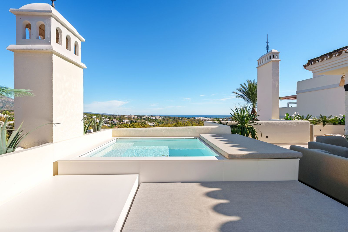 3 Bed Apartment for sale in Nueva Andalucía Costa Del Sol, Málaga, Spain