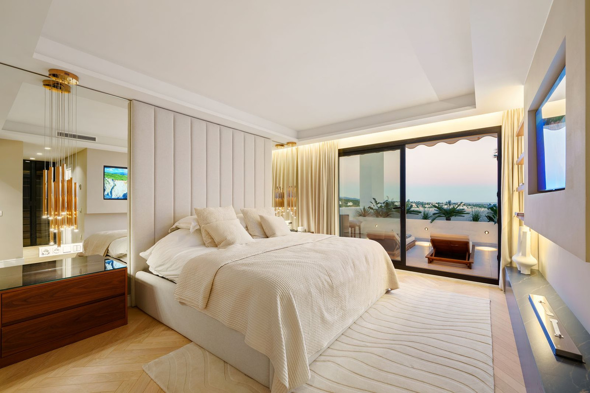 3 Bed Apartment for sale in Nueva Andalucía Costa Del Sol, Málaga, Spain